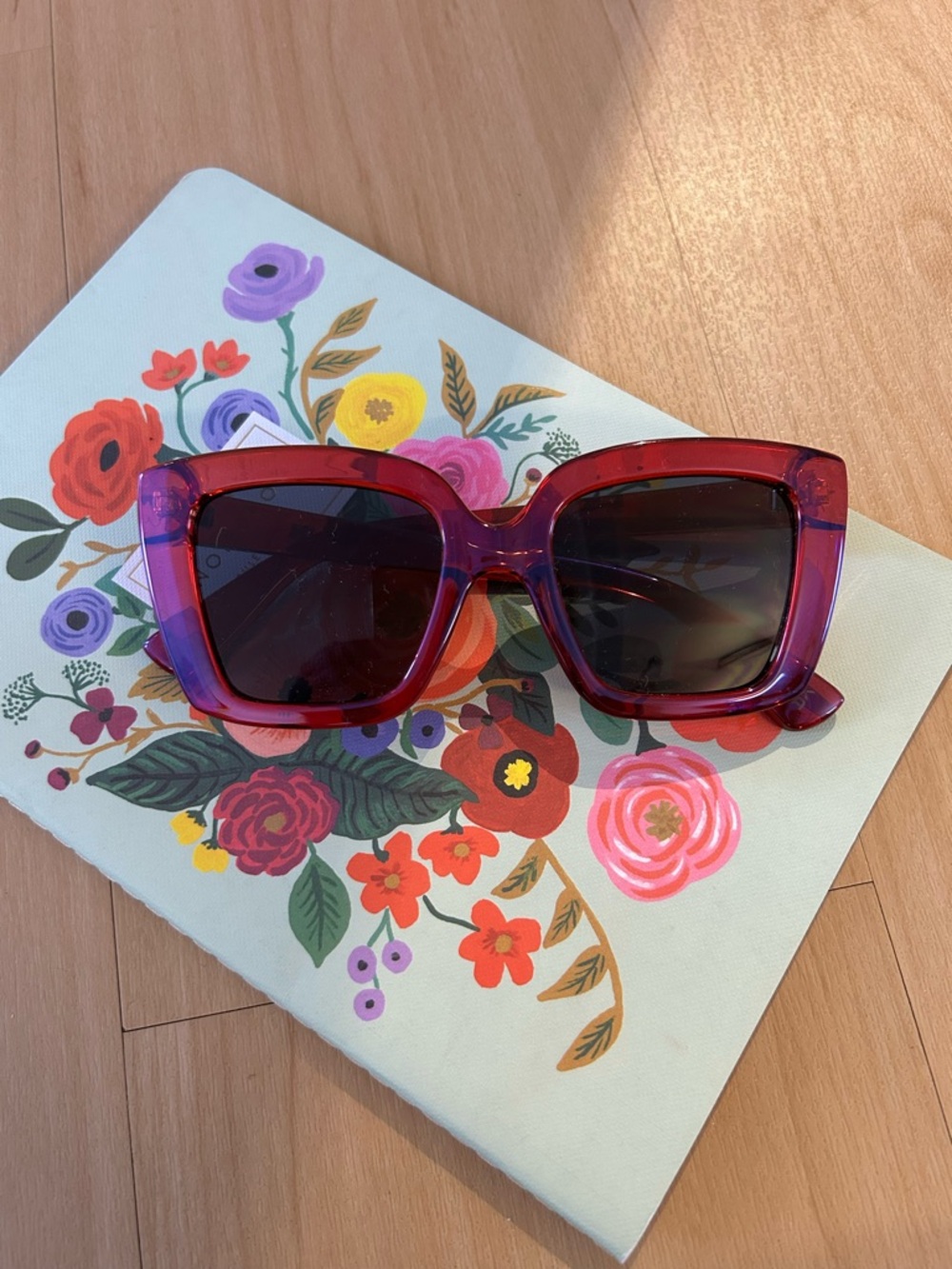 Trendy and fun Juicy Couture Purple-Pink Sunglasses, in amazing condition